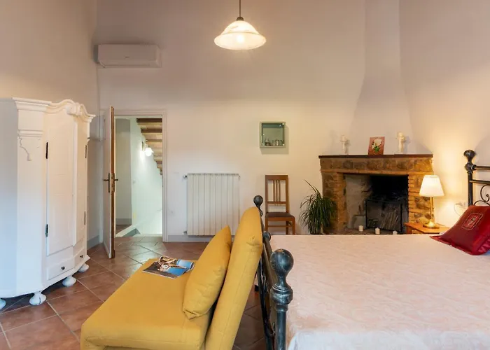 Villa Il Pratone 12, Emma